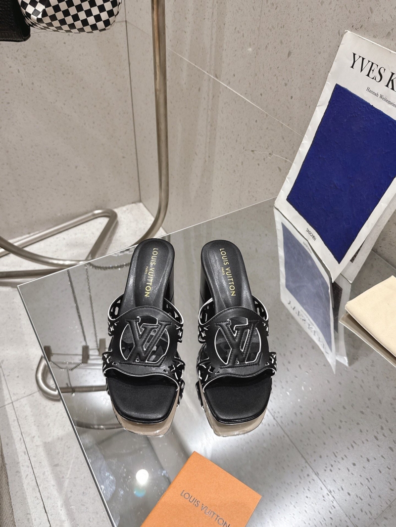 l0vis Vvtt0n heeled shoes